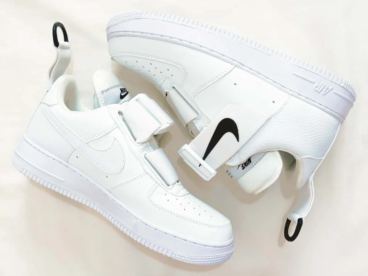 Nike: zapatillas de deporte populares y ropa deportiva de moda con zapatos, sudaderas con capucha, pantalones de chándal & co.