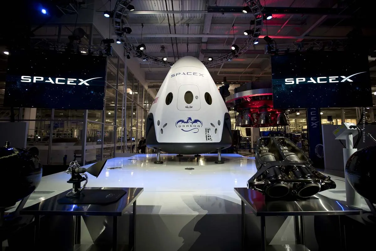 Agente de viajes espaciales: Los fundadores de SpaceTicket hablan de precios, listas de espera, SpaceX, Blue Origin y Virgin Galactic