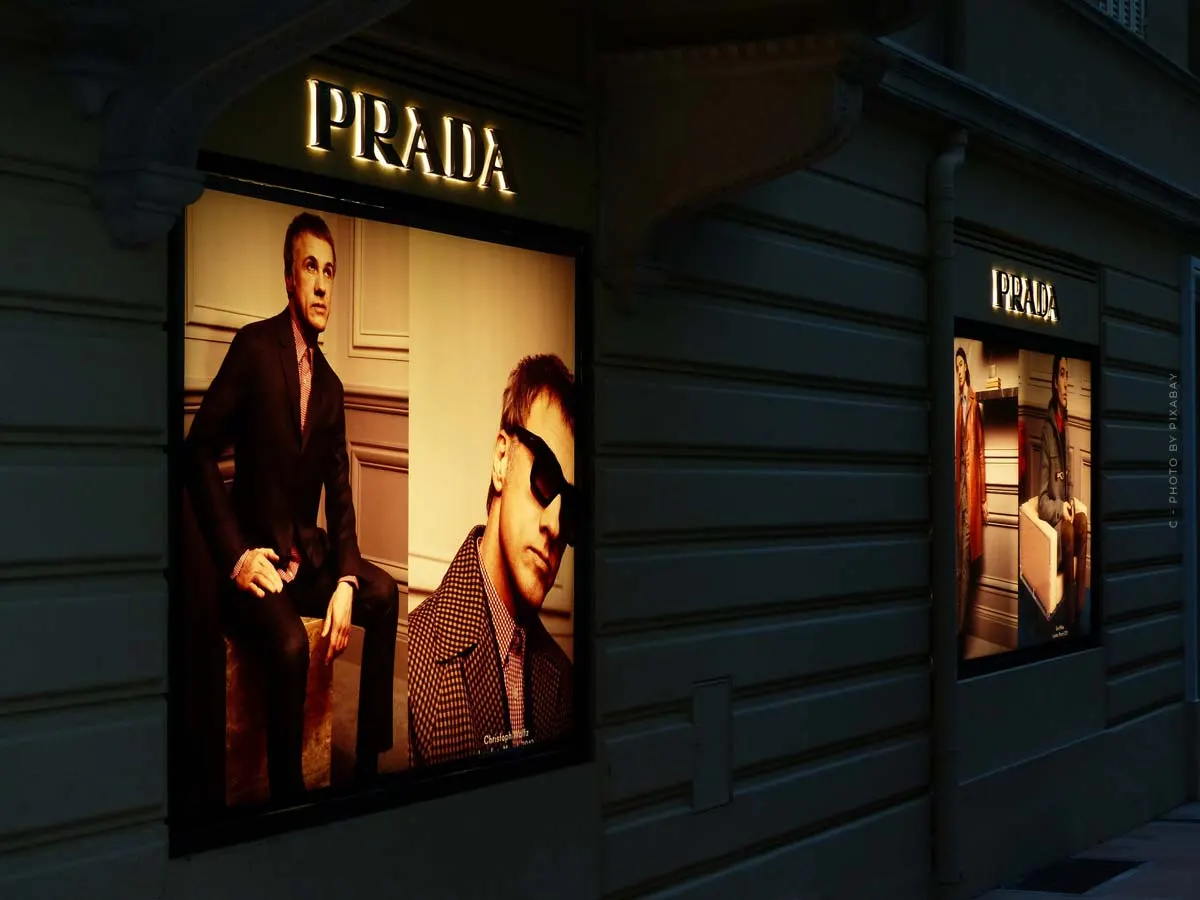 Marcas de moda con P- Prada, Puma y Philipp Plein