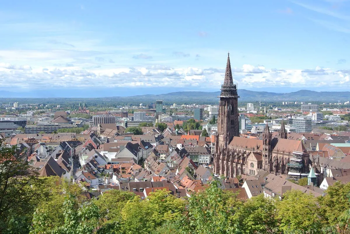 Alquilar y vender en Friburgo: Casa, apartamento o pisos - Entrevista con agentes inmobiliarios