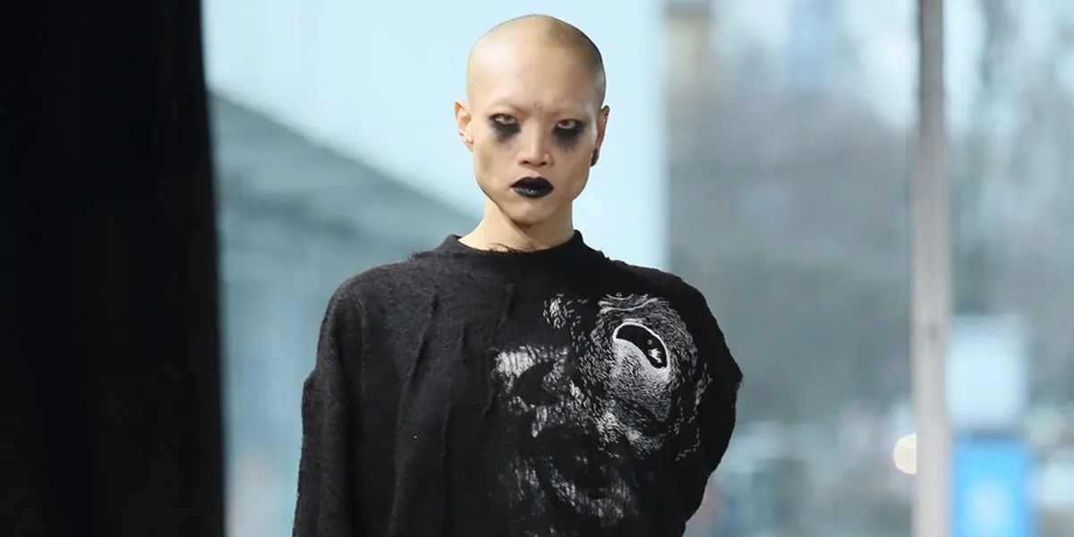 Looks con bandana en Dennis Chuene's x Berlin Fashion Week