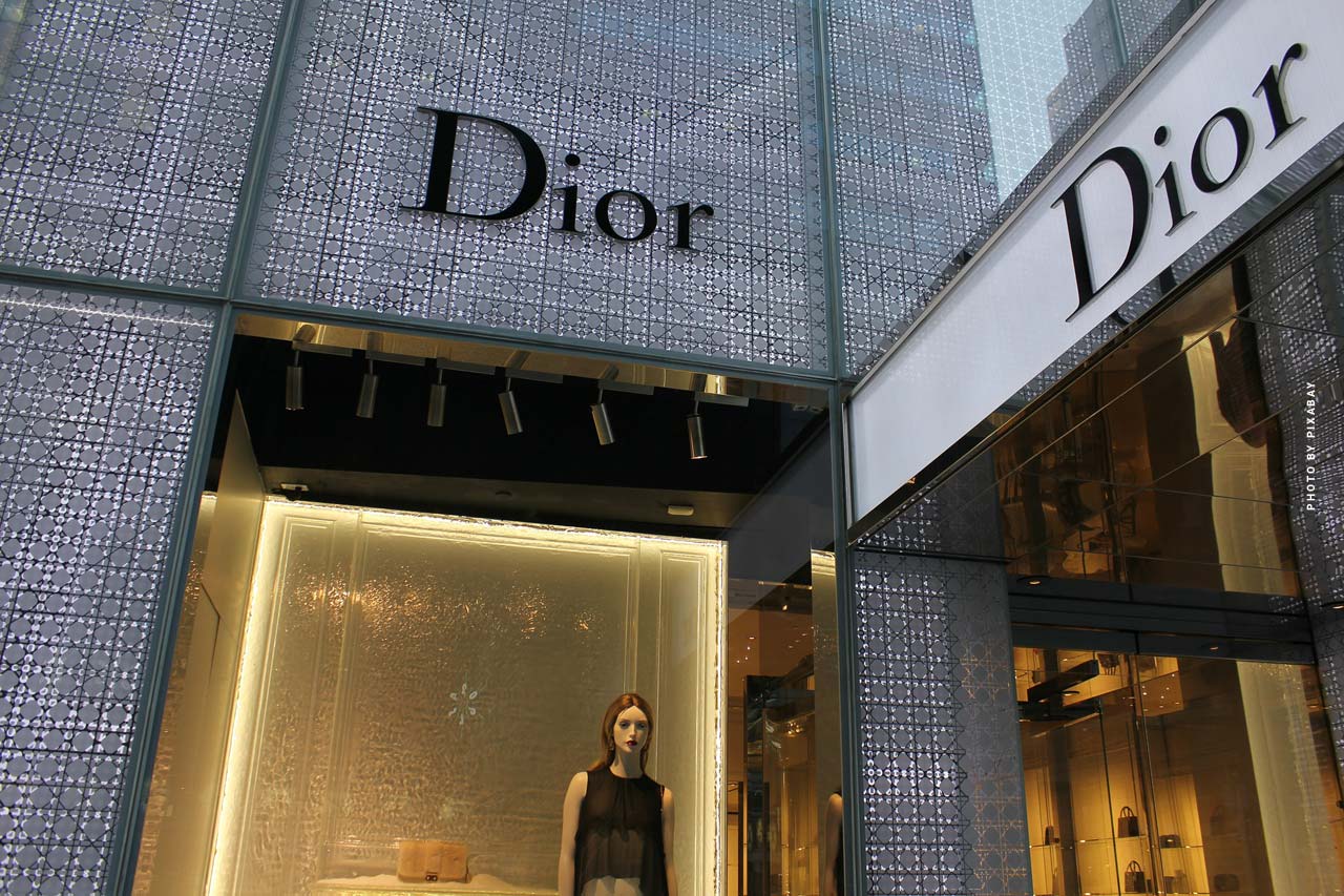 dior-store-luxury-brands-luxus-marken-ranking-schaufenster-puppe-luxus-kleidung
