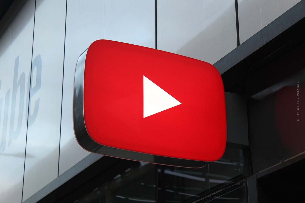 La belleza más popular de YouTuber: ingresos, suscriptores y escándalos.